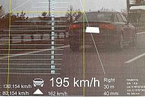 Radar naměřil projíždějícímu autu rychlost 195 kilometrů v hodině.