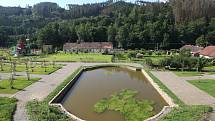 Nedvědice 17.7.2020 - obnova vrchnostenské okrasné zahrady na hradě Pernštejn