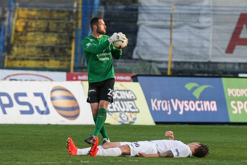 Jihlavští fotbalisté ani po reprezentační přestávce nepřesvědčili. V sobotním duelu proti Slovácku předvedli hodně matný výkon a po bezbrankové remíze ještě hlouběji zabředli do sestupového bahna.