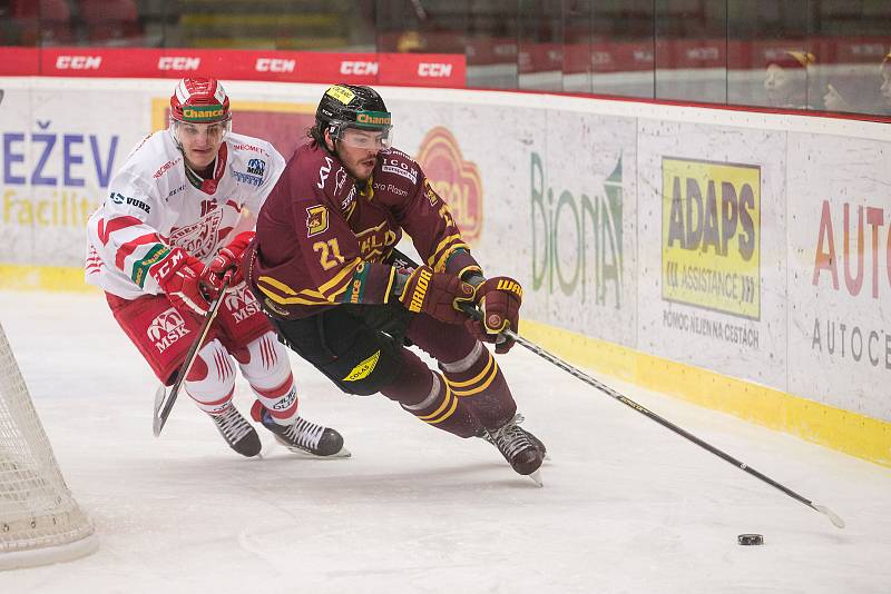 Hokejové utkání mezi HC Dukla Jihlava a HC Frýdek-Místek.