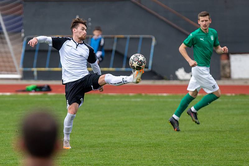 Byla to opět pořádná zápasová porce, kterou museli absolvovat divizní fotbalisté v uplynulém ročníku. Nekonečný kolotoč má nyní jen krátkou přestávku.