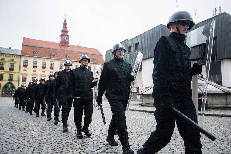 Připomínka třiceti let od sametové revoluce v přilehlých ulicích Masarykova náměstí v Jihlavě.