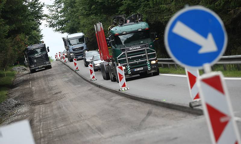 Rekonstrukce silnice č. 38 mezi Stonařovem a Dlouhou Brtnicí.