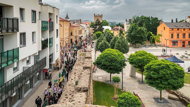 Místo konání akce. Park Gustava Mahlera a okolí Brány Matky Boží.