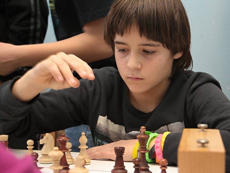 V Jihlavě se v sobotu sešla stovka mladých šachistů.