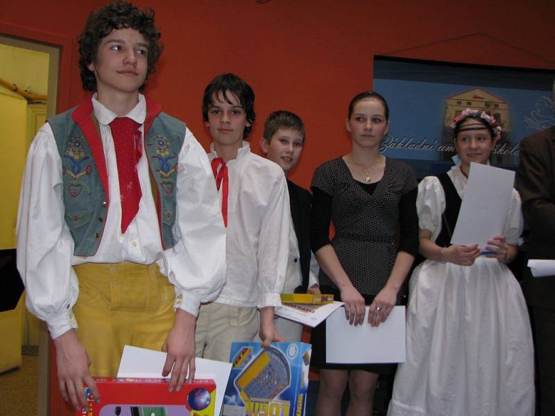 Krajské kolo soutěže dětských zpěváků Zpěváček 2009.