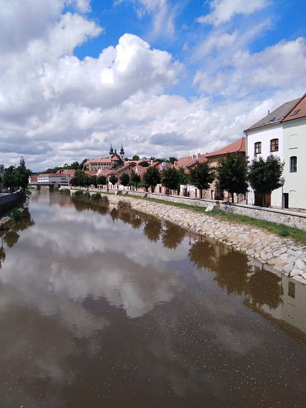 Procházka po Třebíči, která je na seznamu UNESCO. Můžete navštívit židovské město se hřbitovem, baziliku nebo se jít podívat na větrný mlýn.