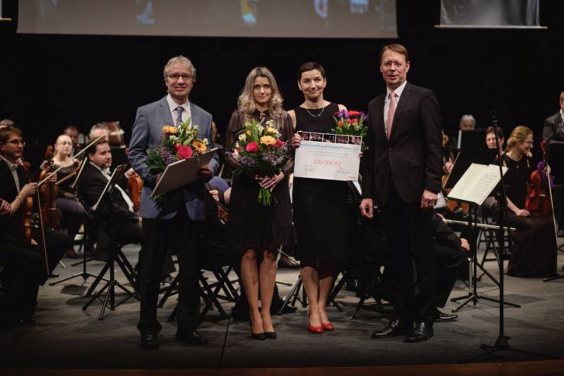 Bosch uspořádal charitativní Novoroční koncert ve stylu Vídeňských filharmoniků