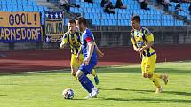 V závěrečném kole letošního ročníku FORTUNA:NÁRODNÍ LIGY přivezli fotbalisté Jihlavy (v modrém) z Varnsdorfu bod za remízu 0:0.