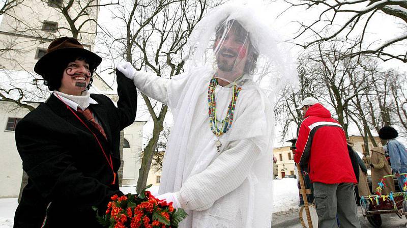 Masopustní průvod se vydal Brtnicí.