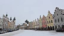 Historická Telč je krásná v každém ročním období. Takhle vypadá, když zapadne sněhem.