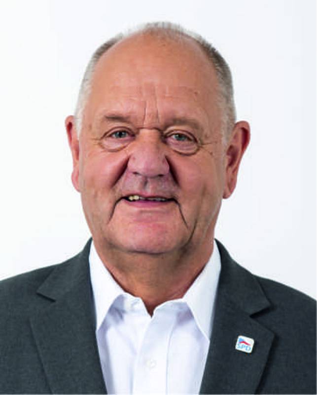 Petr Paul (SPD s podporou Trikolory).
