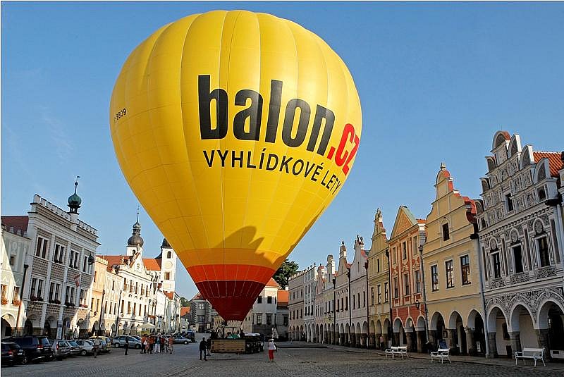 Jihlavský deník | Balony nad Telčí | fotogalerie