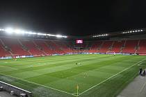 Rozroste se v dohledné době kapacita stadionu fotbalistů Slavie Praha ze současných 19-ti tisíc na plánovaných 32 tisíc?