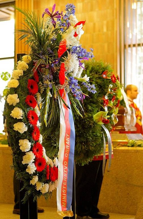 Poslední rozloučení s hokejovou legendou Jaroslavem Pittnerem. 