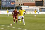 Utkání 4. kola FORTUNA:NÁRODNÍ LIGY mezi Jihlavou (ve žlutém) a Duklou Praha (1:0).