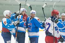 Hokejisté Světlé nad Sázavou zůstávají jediným neporaženým celkem letošního ročníku krajské ligy. 