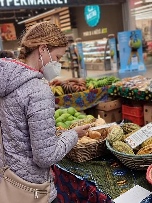 Ovoce a zboží původem z Ugandy. Zajímavé tvary a jídlo, které není běžně v obchodech.