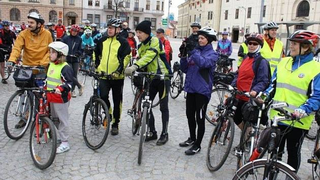 Cyklisté odstartovali letošní sezonu z centra Jihlavy.