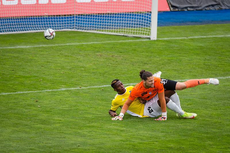 Fotbalisté druholigové FC Vysočina Jihlava v úterý zdolali Pardubice a zajistili si postup do osmifinále českého poháru.