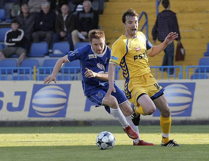 FC Vysočina udolala ve středu v dohrávce 18. kola II. fotbalové ligy soupeře z Vlašimi 3:0.