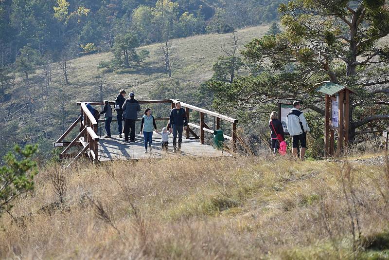 Hezké počasí vylákalo ven turisty