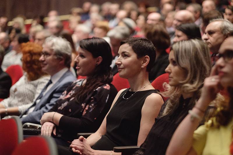 Bosch uspořádal charitativní Novoroční koncert ve stylu Vídeňských filharmoniků