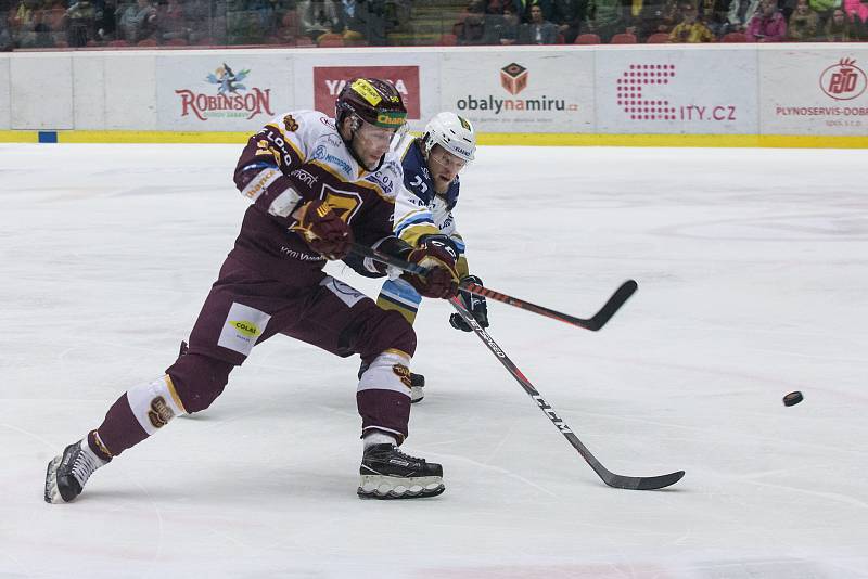 Pátý zápas semifinále play off první hokejové ligy mezi týmy HC Dukla Jihlava a Rytíři Kladno.