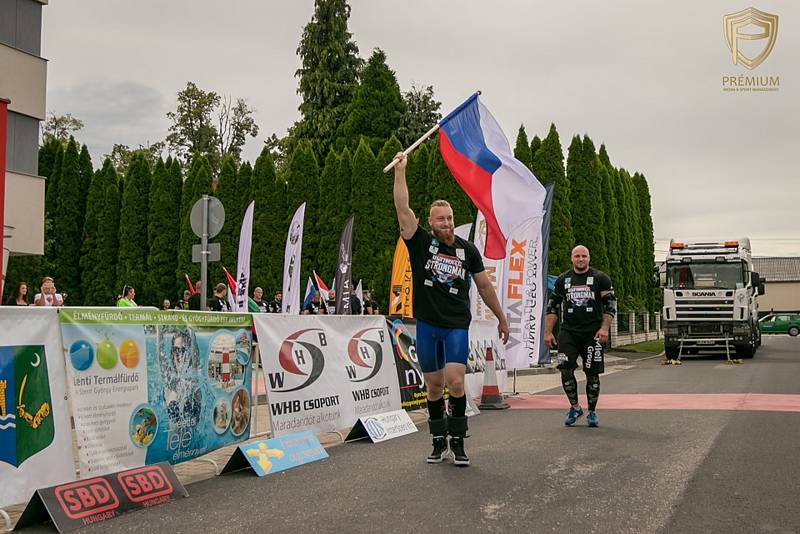 Strongman Ludvík Lang.