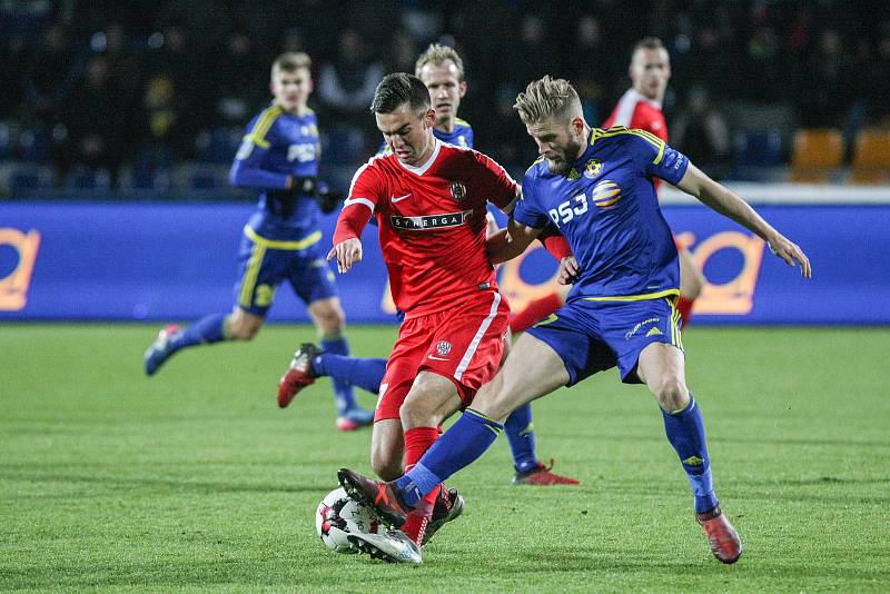 Zápas 15. kola první fotbalové ligy mezi FC Vysočina Jihlava a FC Zbrojovka Brno