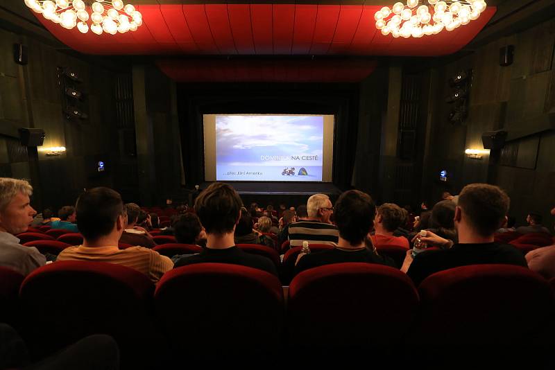 Kino Ostrov v Havlíčkově Brodě.