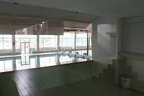 Plavecký bazén v Jihlavě je zatím uzavřený. To se ale v první srpnové pondělí změní.