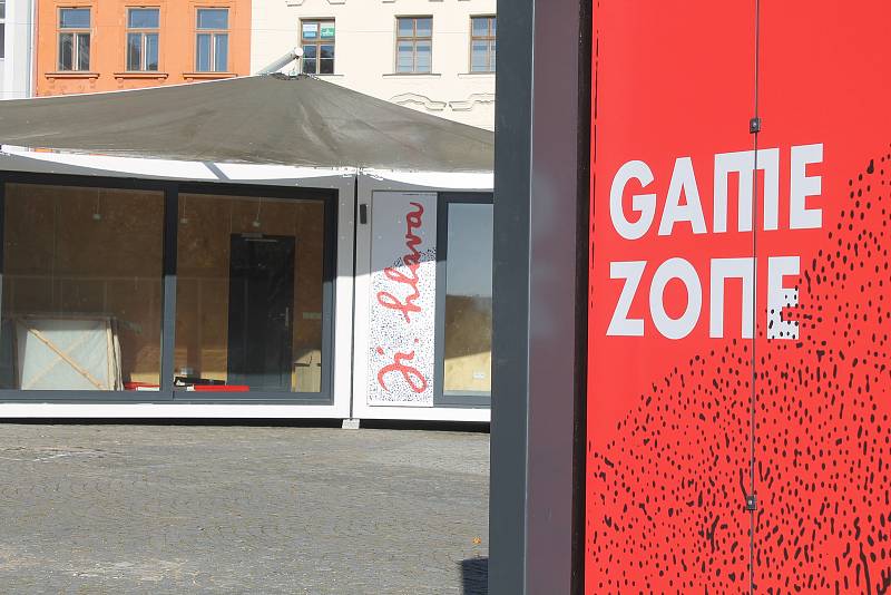 Na náměstí letos nebude  kavárna, ale virtuální realita a game zóna.