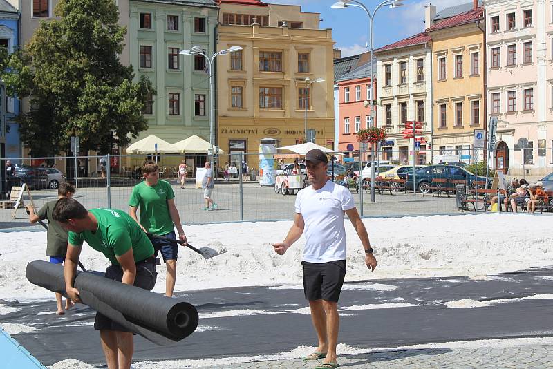 Na náměstí se bude konat republikové místrovství v beach volejbale. Bude to v druhé půlce srpna.