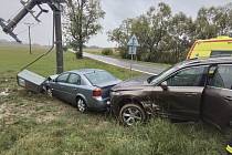 Dopravní nehoda dočasně omezila provoz na silnici I/23 u Ořechova na Jihlavsku.
