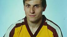 Současný jednatel HC Dukla Jihlava Bedřich Ščerban se pod řadou úspěchů klubu podepsal také jako hráč, za titulem dovedl tým jako kapitán.