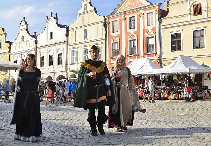 Historické slavnosti v Telči a následné lety balónem.