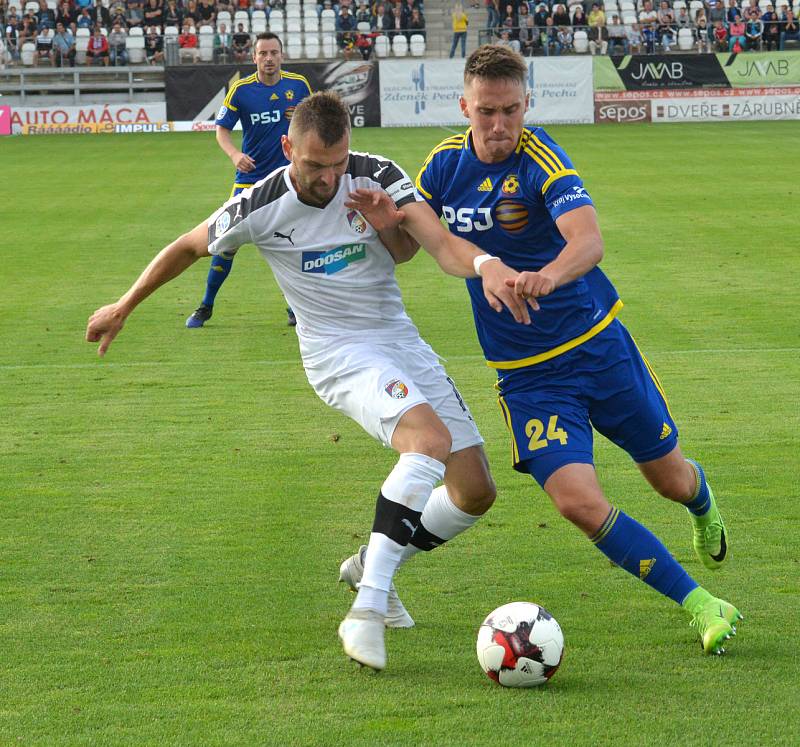 Vysočina odehrála nejlepší zápas sezony a byla blízko senzaci. Po brance v nastaveném čase však všechny tři body za výhru 2:1 putovaly do Plzně.