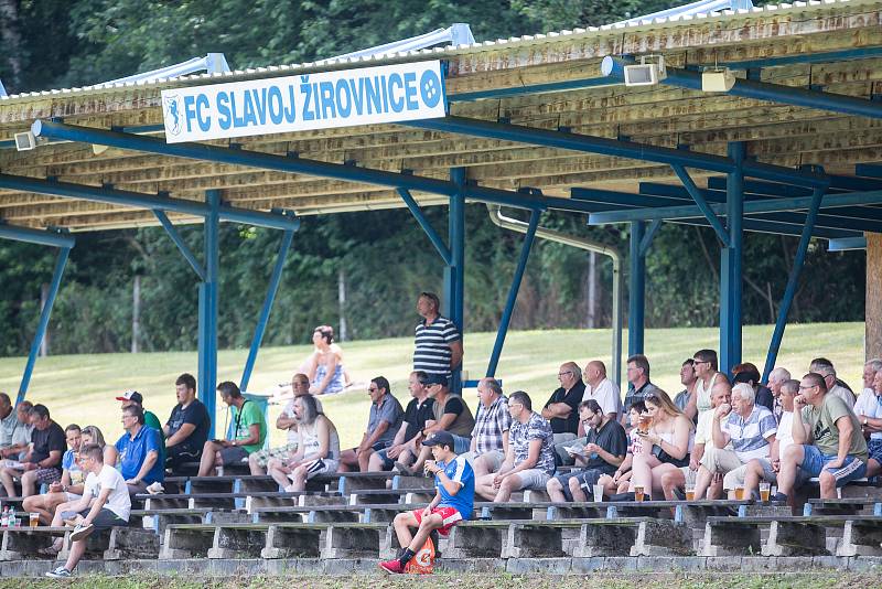 Zahajovací utkání Perleťového poháru mezi FC Vysočina Jihlava B a FC Slavoj Žirovnice.