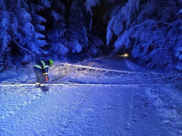 Doprava kolabuje. Obrovské problémy jsou po celé Vysočině