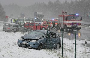 Nehody mohou zablokovat provoz na dálnici i na několik hodin.