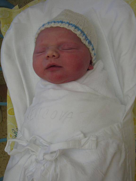 Kateřina Levicová, 2. 1. 2012, 3 720 g, 49 cm, Rantířov