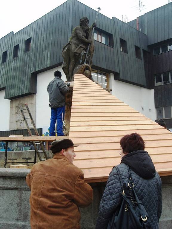 Zazimování kašny na jihlavském Masarykově náměstí