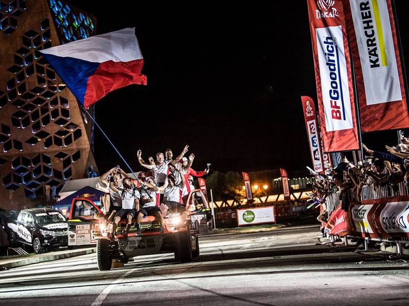 Jihlavský pilot Martin Prokop poslední etapu Dakaru zvládl v dobrém tempu a v cíli si tak mohl se svým týmem M-Sports vychutnat sedmé místo.