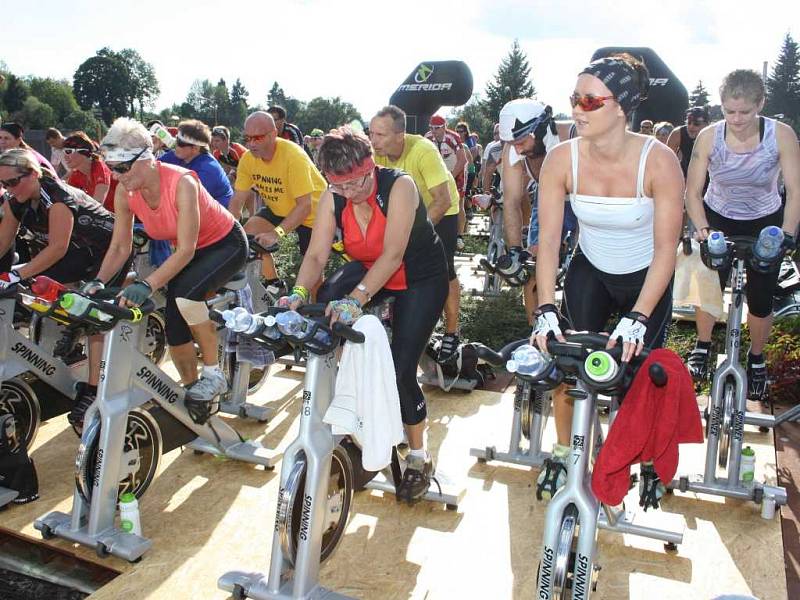 Tříhodinový maraton na střeše City Parku.