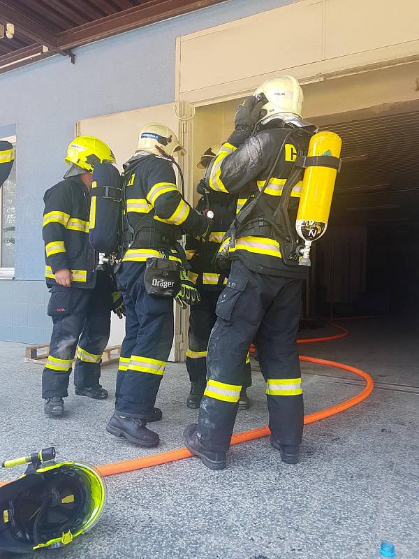 Zásah hasičů v jihlavské firmě.
