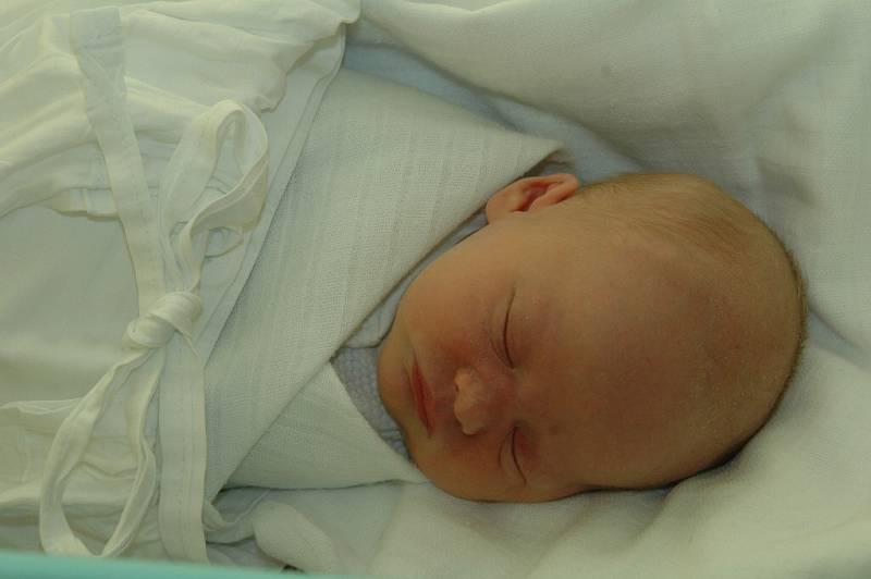 Jakub Vonderka, Třešť, 7. dubna, 3,1 kg, 48cm