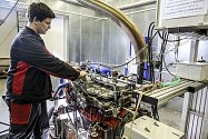Firma Motorpal vyrábí vstřikovací zařízení pro motory. Na Vysočině zaměstnává tisíc sto lidí. Ilustrační foto.