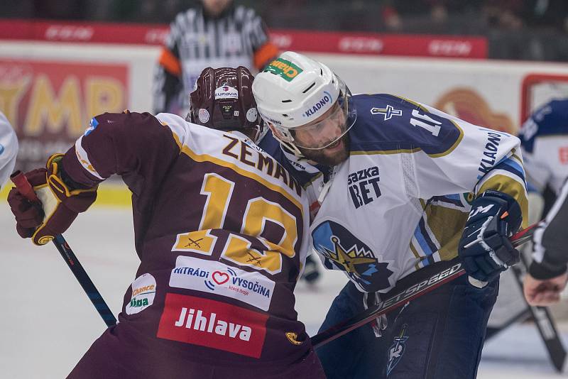 Pátý zápas semifinále play off první hokejové ligy mezi týmy HC Dukla Jihlava a Rytíři Kladno.