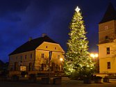 Vánoční strom v Mohelně.